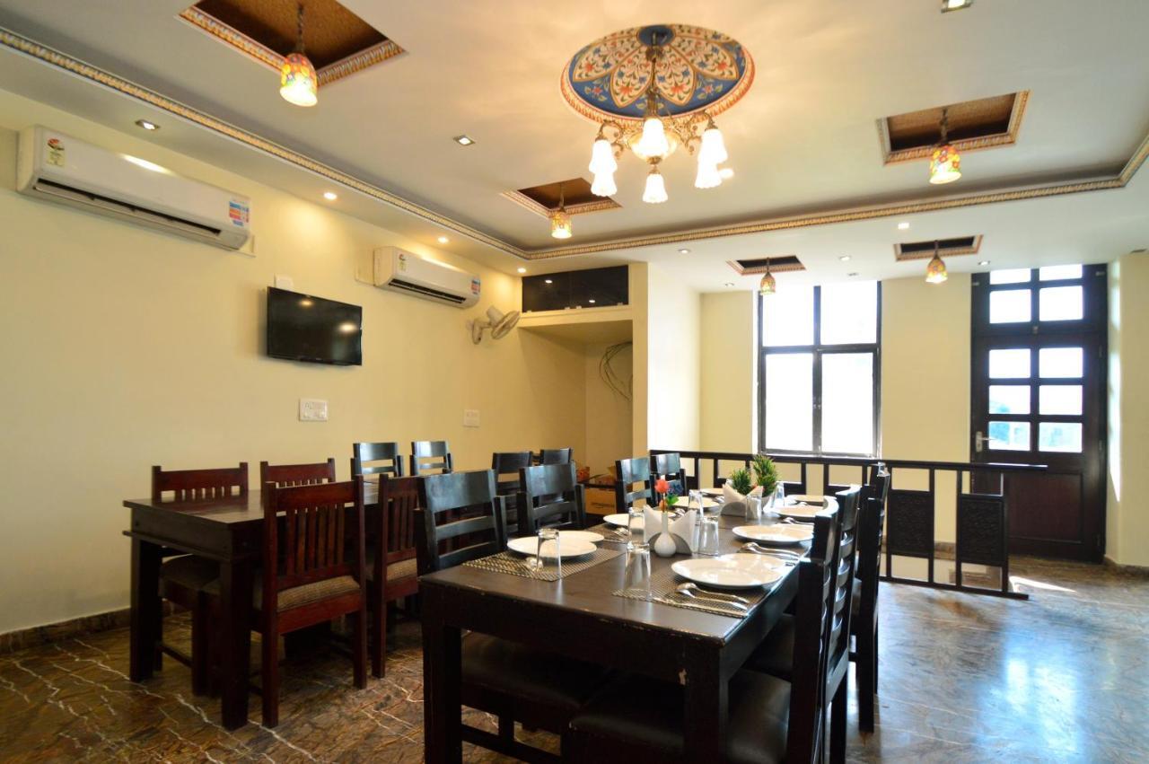 Hotel Surya Garh Dzsaipur Kültér fotó
