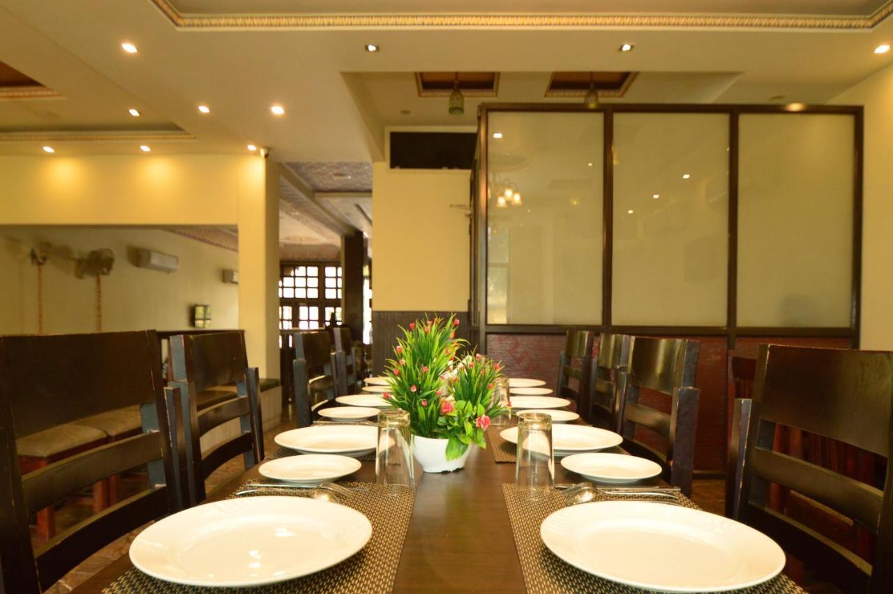 Hotel Surya Garh Dzsaipur Kültér fotó