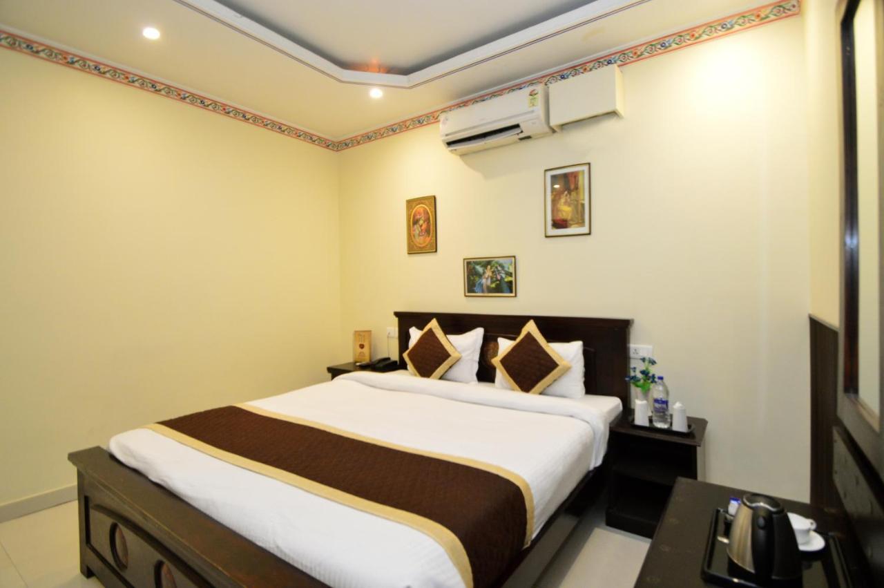 Hotel Surya Garh Dzsaipur Kültér fotó
