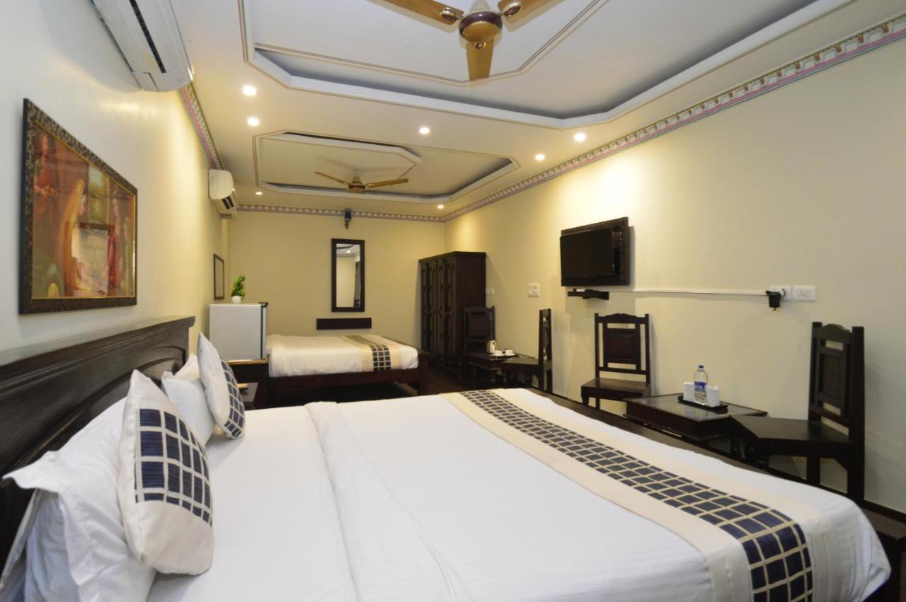 Hotel Surya Garh Dzsaipur Kültér fotó