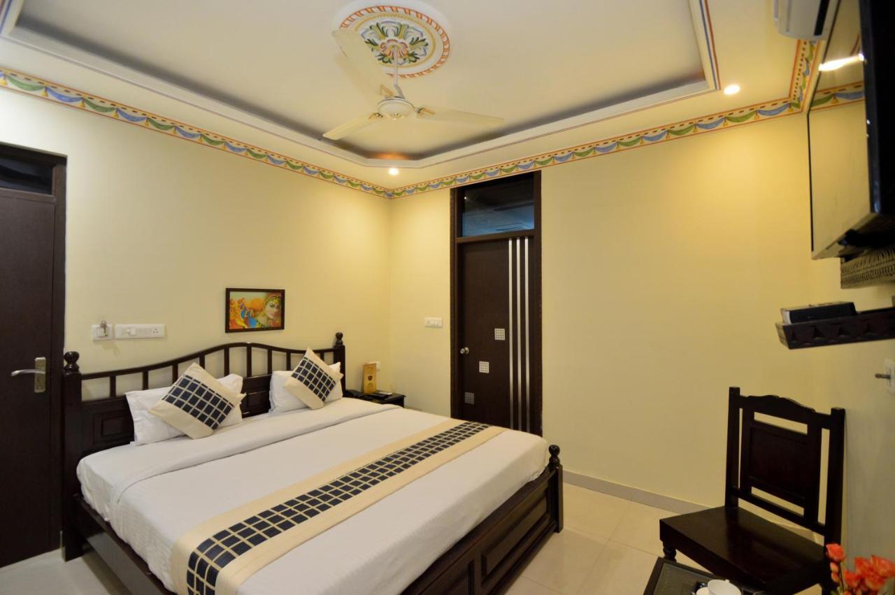 Hotel Surya Garh Dzsaipur Kültér fotó