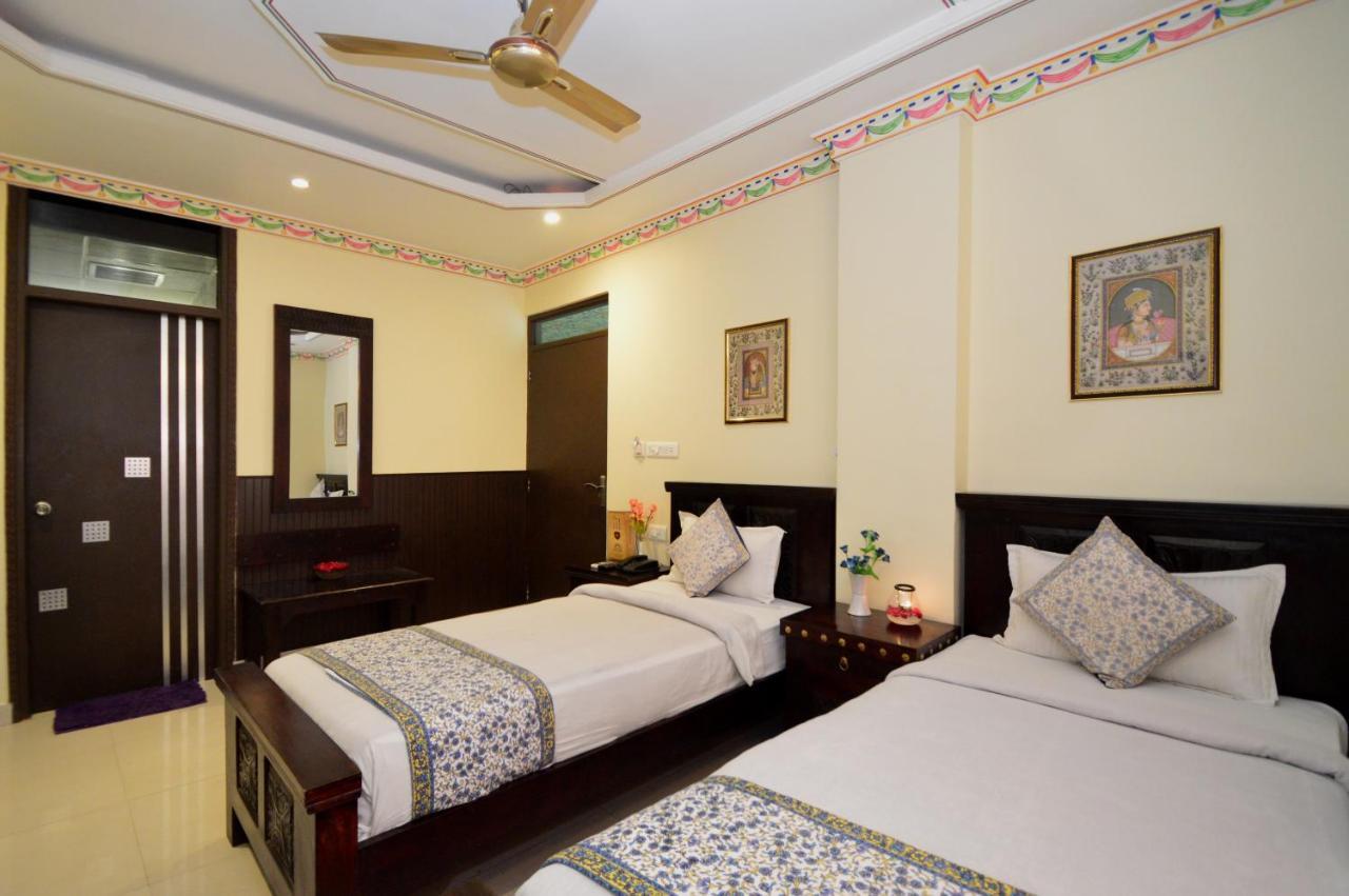 Hotel Surya Garh Dzsaipur Kültér fotó