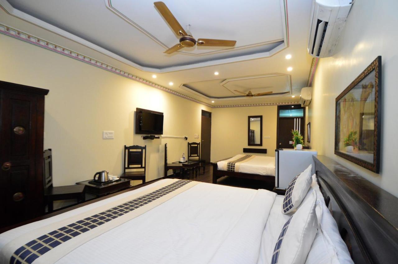 Hotel Surya Garh Dzsaipur Kültér fotó